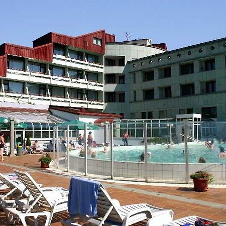 לנדבה Lipa Hotel מראה חיצוני תמונה